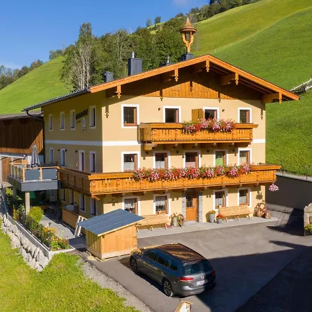 Apartment Luxurious In Salzburg With Ski Boot Heaters